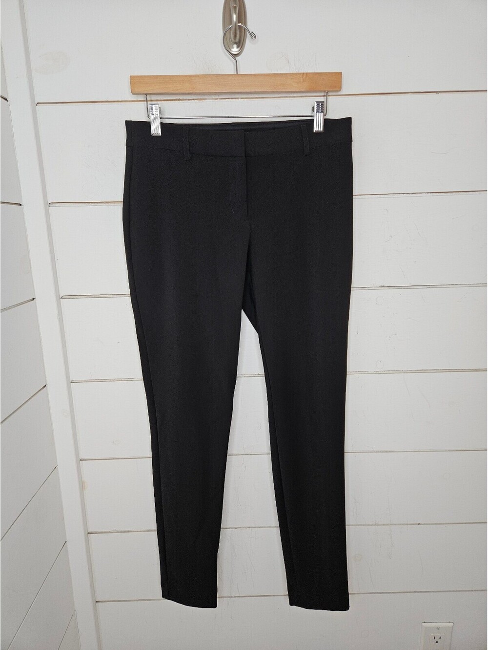 NWT Express size 6 Regular black cropped stretchy fitted dress pants